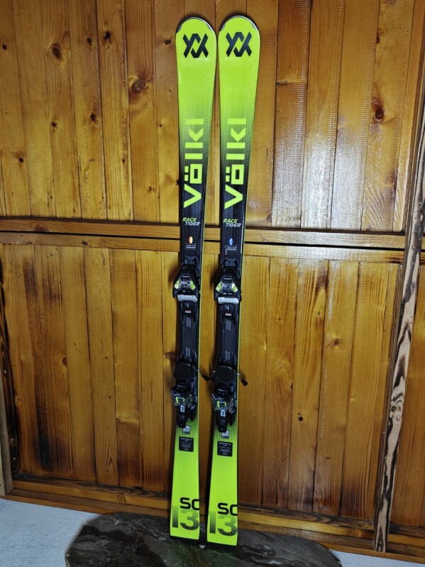 LYŽE VOLKL RACETIGER SC YELLOW 165CM --MODEL 2026--